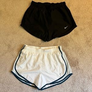 2 pairs of Nike Tempo shorts like new
